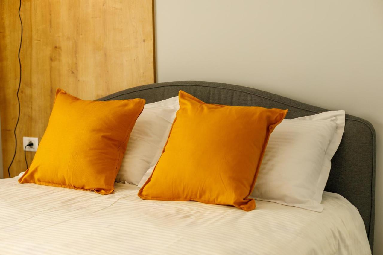 Lucky 13 Apartment มามายา ภายนอก รูปภาพ